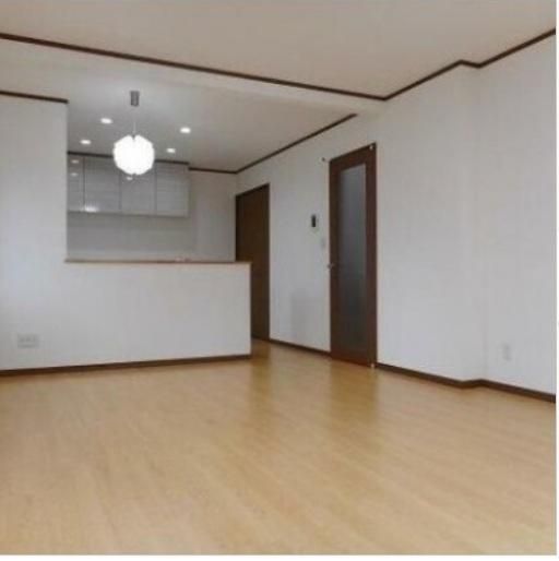 Renovated 4LDK House with Parking in Kitahiroshima, Hokkaido - Thumbnail 2