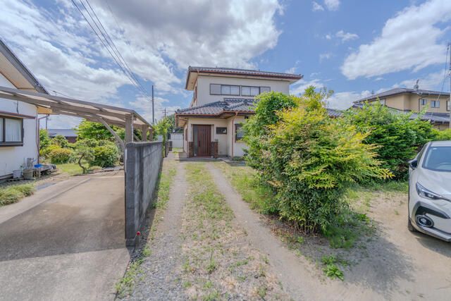 5LDK Resale House in Hitachinaka, Ibaraki – 399.7 sqm Lot - Thumbnail 2