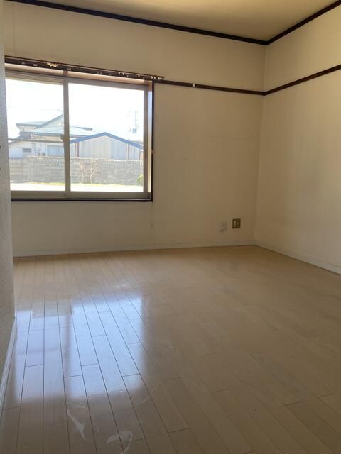 1K Apartment for Rent in Morioka, Iwate - 16,000 Yen - Thumbnail 2
