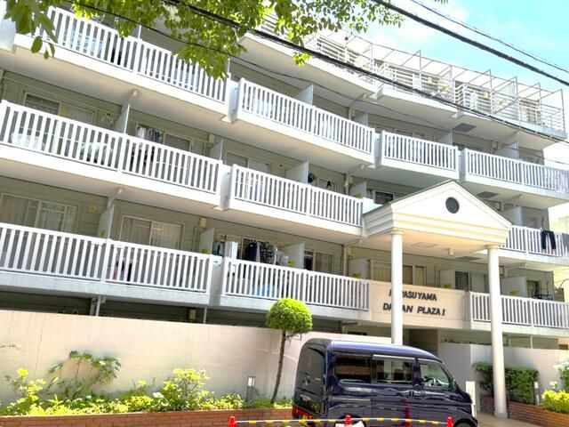 1K Apartment for Sale in Setagaya, Tokyo - Investment Property - Thumbnail 2