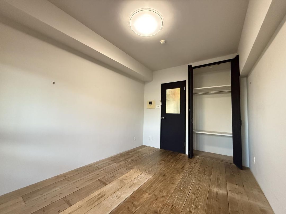 1K Apartment for Sale in Saga City, Saga Prefecture - 3.5M JPY - Thumbnail 4