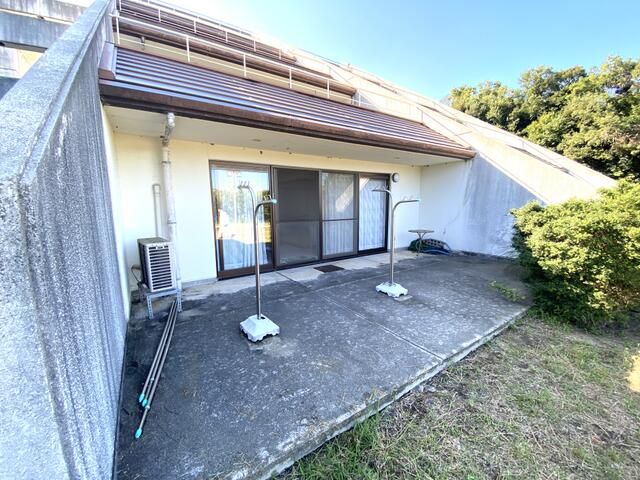 1LDK Resort Condo in Notojima, Nanao with Sea Access & Private Garden - Thumbnail 3