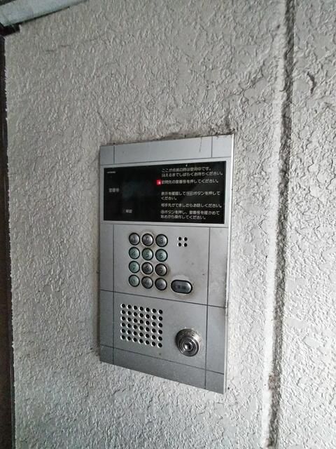 1R Apartment for Rent in Hirakata, Osaka - 29,000 Yen - Thumbnail 3