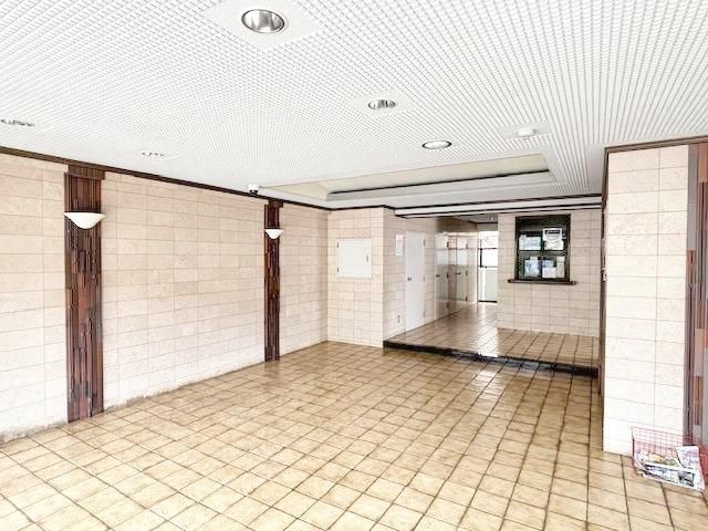1LDK Apartment for Sale in Yao, Osaka - Southwest Facing Top Floor - Thumbnail 4