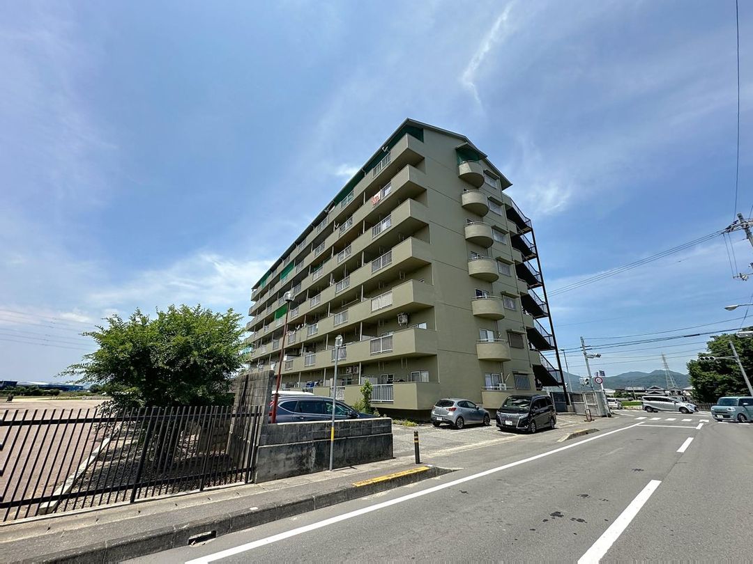 1LDK Apartment for Sale in Aizumi, Tokushima - Full Renovation - Thumbnail 3
