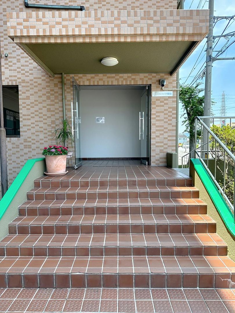 1LDK Apartment for Sale in Aizumi, Tokushima - Full Renovation - Thumbnail 2