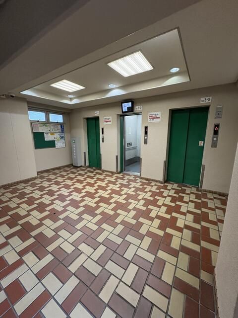 4LDK Apartment for Sale in Miyakojima, Osaka with Dual Balconies - Thumbnail 4