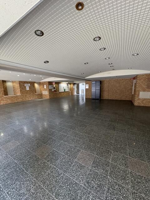 4LDK Apartment for Sale in Miyakojima, Osaka with Dual Balconies - Thumbnail 3