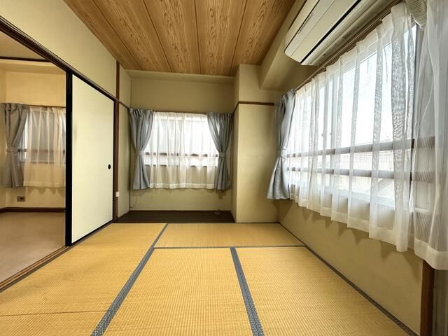 Renovated 2LDK Apartment for Sale near Takasaki Station - Thumbnail 3