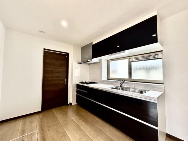 Renovated 4LDK House with Parking in Noboribetsu, Hokkaido - Thumbnail 4