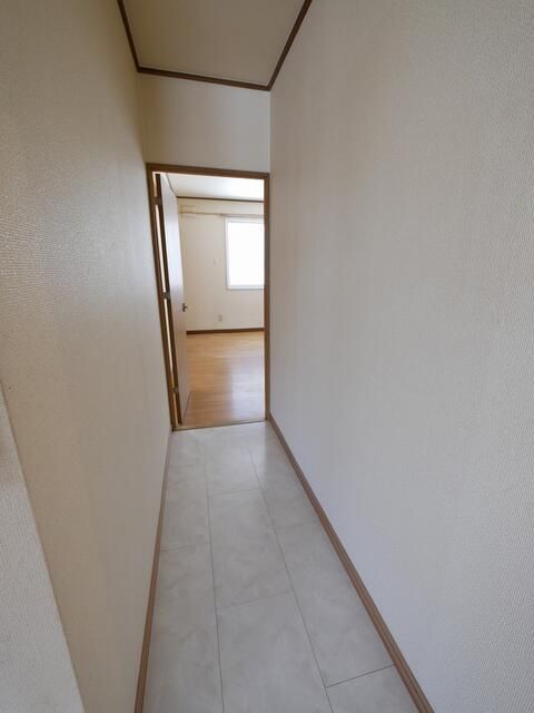 Renovated 2LDK Apartment for Rent in Otaru, Hokkaido - Thumbnail 3