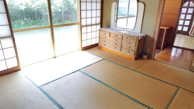 5-Bedroom House with Kiwi Garden & Salon Space in Saiki, Oita - Thumbnail 3