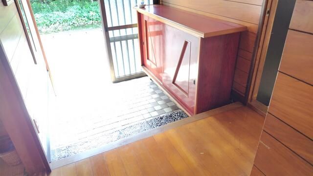 5-Bedroom House with Kiwi Garden & Salon Space in Saiki, Oita - Thumbnail 2