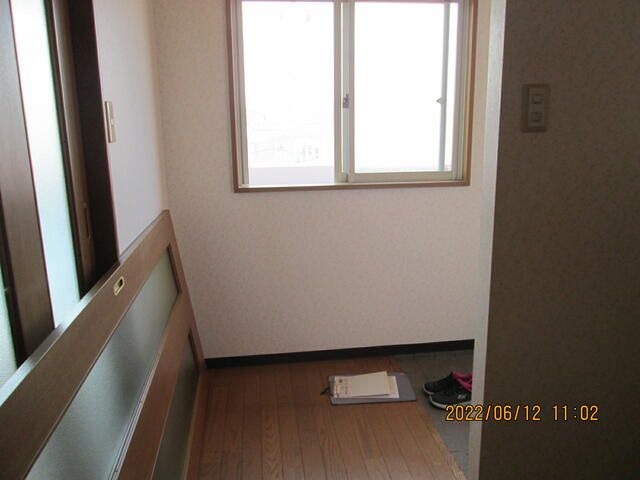 2K Apartment for Rent in Sakai, Osaka - 50,000 Yen - Thumbnail 3