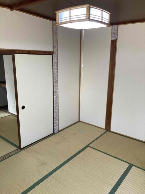 2DK Apartment for Rent in Sakai, Osaka - No Deposit, No Key Money - Thumbnail 3