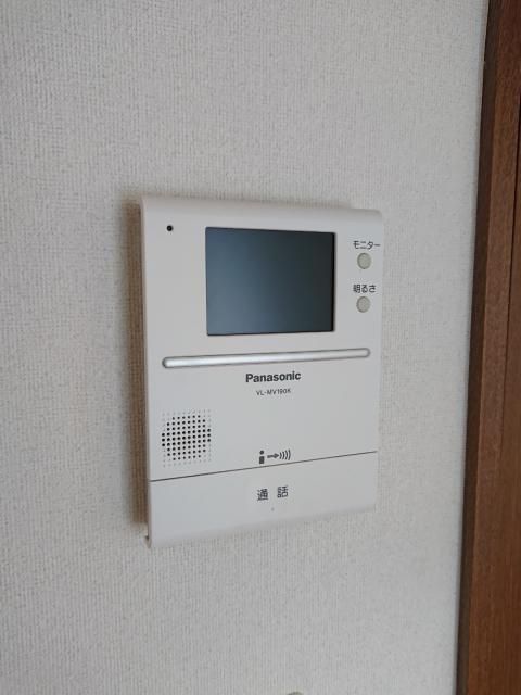1K Loft Apartment for Rent in Kadoma, Osaka - 41,000 Yen - Thumbnail 2
