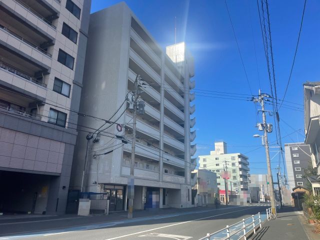 1K Apartment for Sale in Kitakyushu, Fukuoka - 1.3M JPY - Thumbnail 3