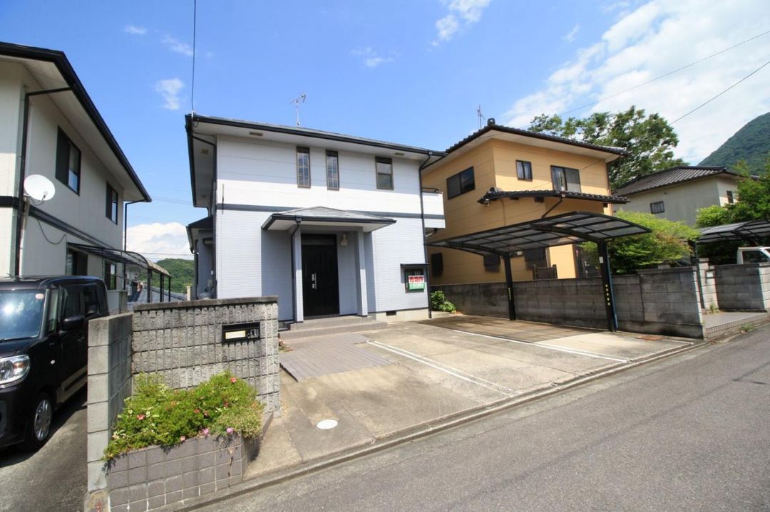 Renovated 4LDK House in Zentsuji, Kagawa - Thumbnail 2