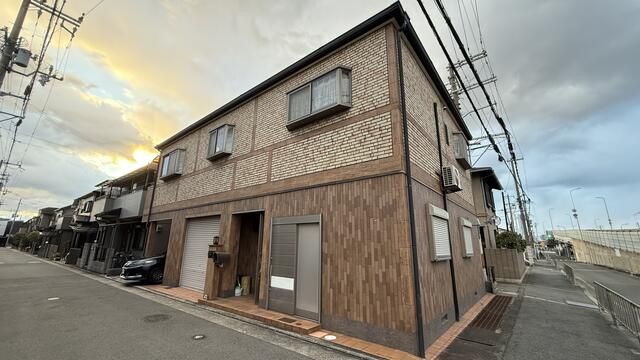 6SLDK Detached House for Multi-Generational Living in Izumiotsu - Thumbnail 2