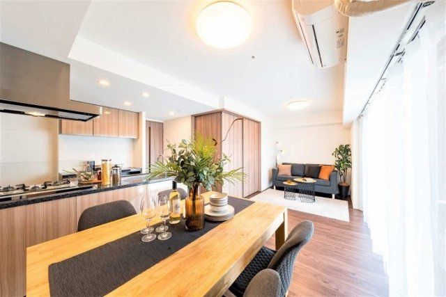 2LDK+Store Room Apartment in Arakawa, Tokyo for Sale - Thumbnail 3