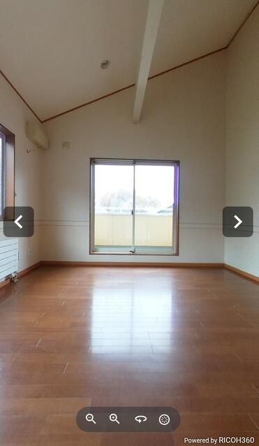 Detached House for Sale in Nagano City on Large Corner Lot - Thumbnail 3