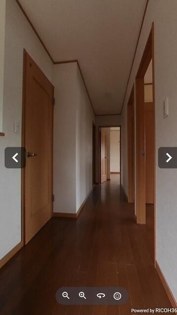 Detached House for Sale in Nagano City on Large Corner Lot - Thumbnail 4