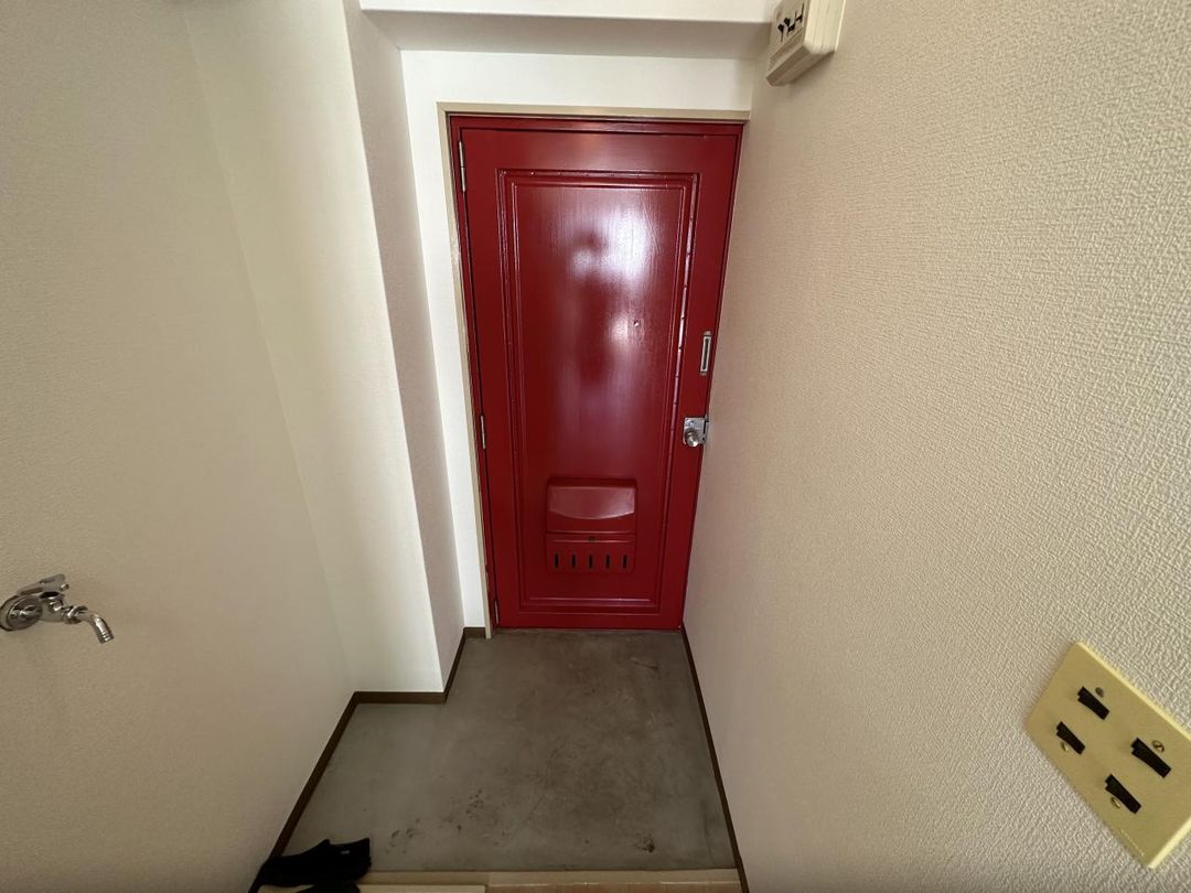 1K Apartment for Rent near Higashi-Kaizuka Station, Kaizuka - Thumbnail 3