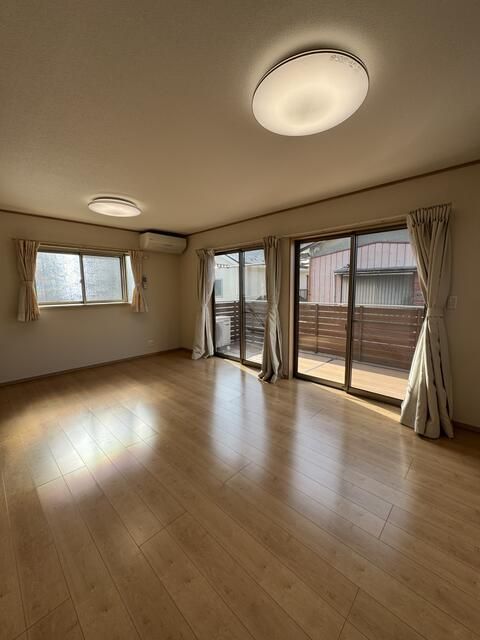 3LDK Renovated House for Sale in Koga City, Ibaraki - Thumbnail 2