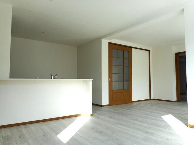 Renovated 3SLDK RC House in Sapporo Shiroishi Ward with Garage - Thumbnail 4
