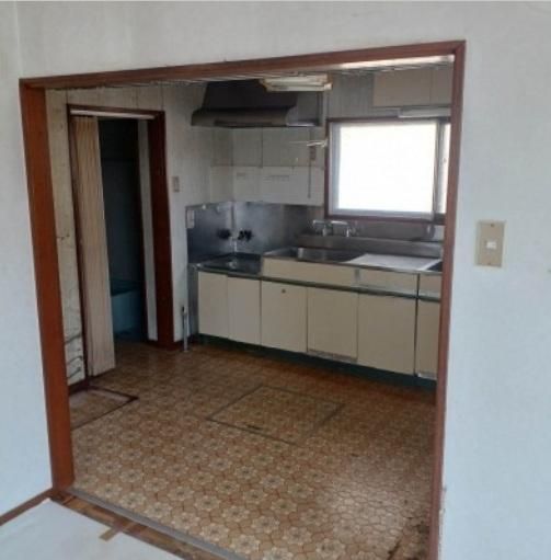 3LDK Detached House for Sale in Sapporo's Shiroishi Ward - Thumbnail 3