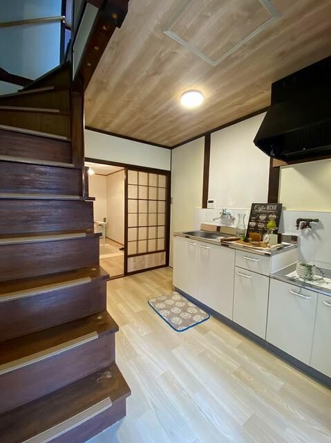 Renovated Osaka Terrace House Investment Near Izumifuchu Station - Thumbnail 4