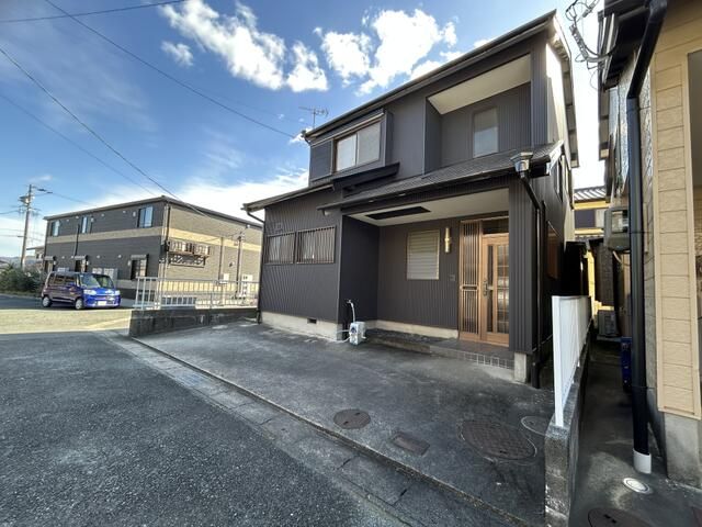 4LDK Wooden House for Sale in Toyokawa, Aichi - Thumbnail 2