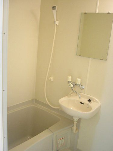 1K Apartment for Rent in Quiet Hikone, Shiga | 28.46 sqm - Thumbnail 3