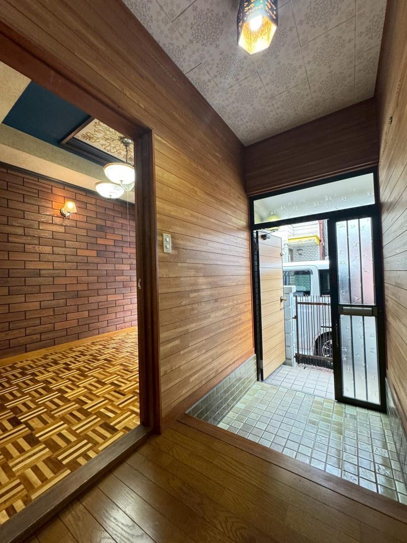 5DK Detached House for Sale in Takaishi, Osaka - Walk to Station - Thumbnail 3