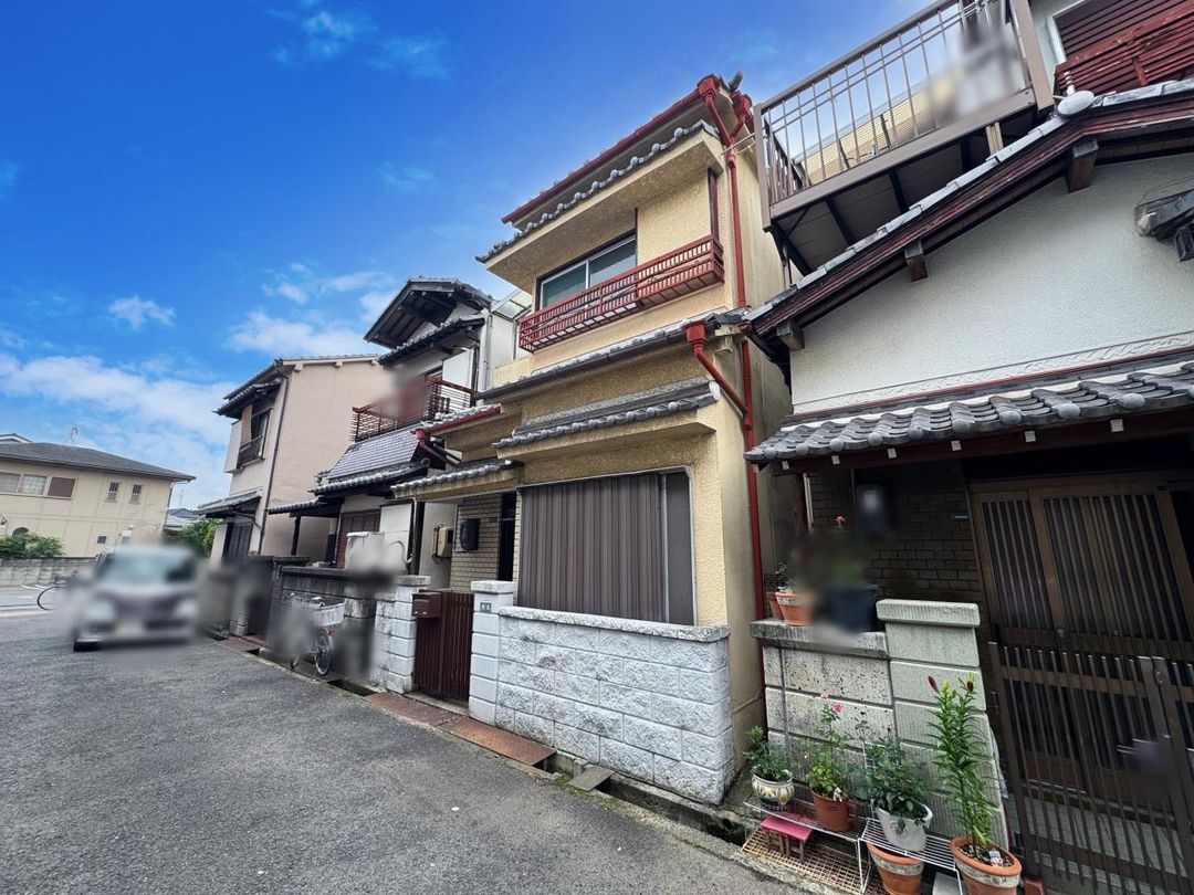 5DK Detached House for Sale in Takaishi, Osaka - Walk to Station - Thumbnail 2