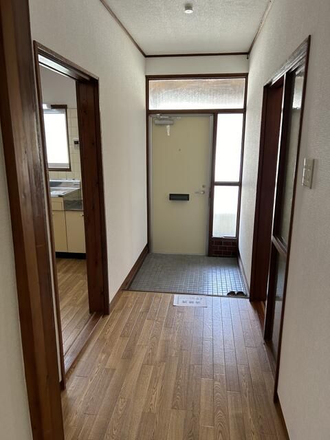 2DK Apartment for Rent in Quiet Minoh, Osaka | 39 sqm - Thumbnail 3