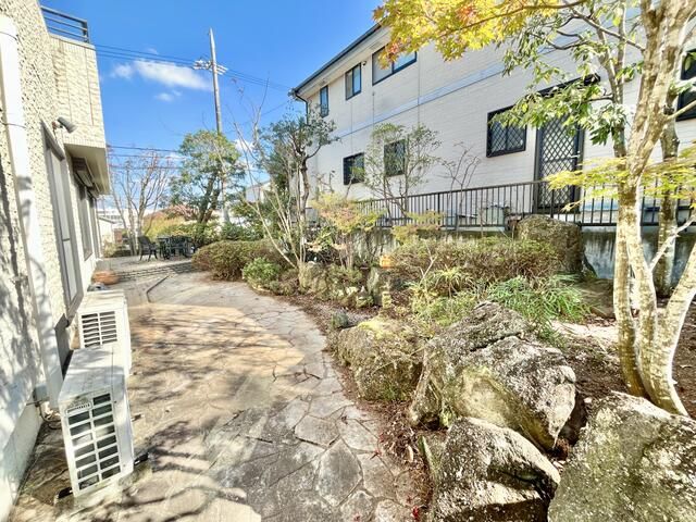 5SLDK Custom Sekisui House on 111 Tsubo Corner Lot in Nagoya - Thumbnail 3