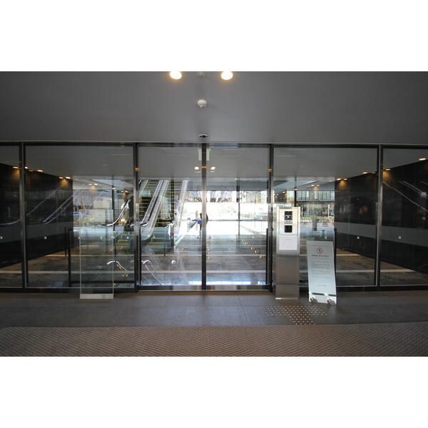 1LDK Apartment in Dutour WEST, Harumi, Tokyo | 44.85 sqm - Thumbnail 3