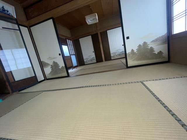4DK Detached House for Sale in Miyanouchi, Nan'yo, Yamagata - Thumbnail 3