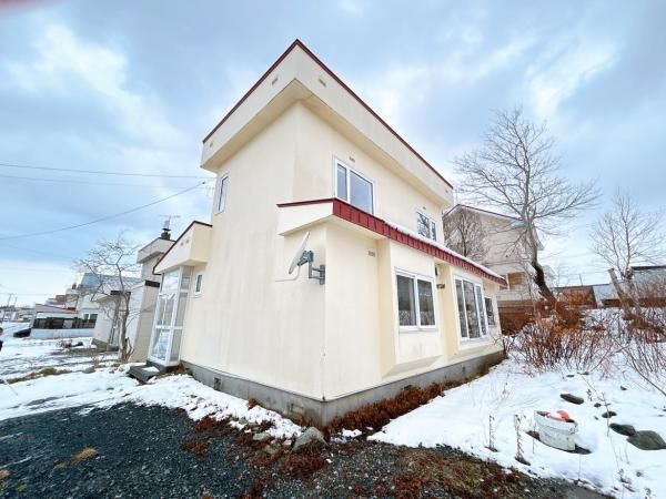 4LDK House for Sale in Wakkanai, Hokkaido - 9.99 Million Yen - Thumbnail 2