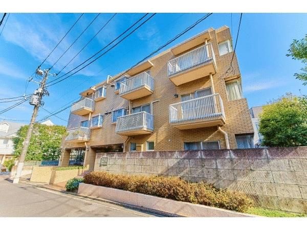 Renovated 4LDK Apartment in Shoto, Shibuya - 132 sqm - Image 1