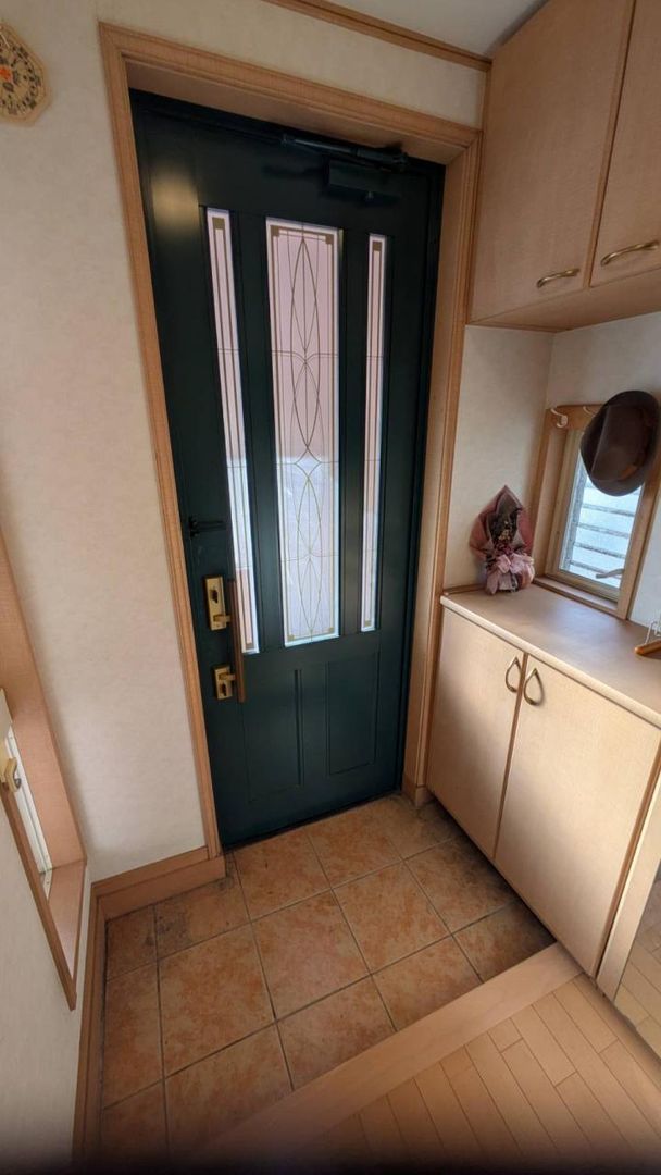 3-Story House for Sale in Zushi, Kanagawa with Parking - Thumbnail 3