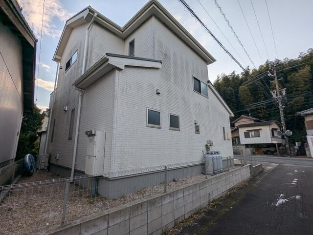 4LDK Modern House with Triple Parking in Mihama, Aichi - Thumbnail 4