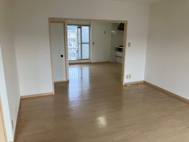 4LDK Apartment for Sale in Kashihara, Nara - 96.59 sqm - Thumbnail 2