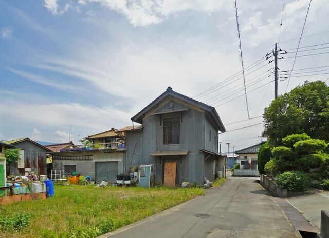 7K Wooden House for Sale in Fujikawa, Yamanashi - Tenanted Investment - Thumbnail 2