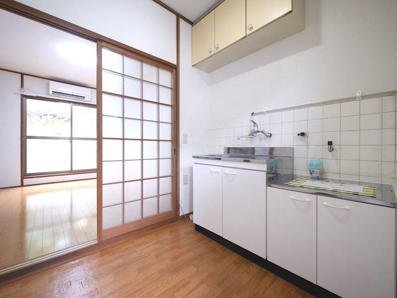 1K Apartment for Rent in Okayama City with Initial Cost Reduction - Thumbnail 4