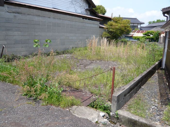 80 sqm Vacant Land for Sale Near JR Takano Station, Tsuyama - Thumbnail 2
