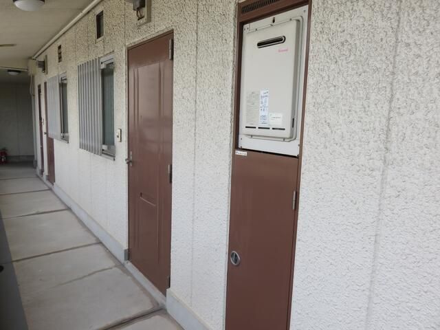 1K Apartment for Rent in Sakai, Osaka - 38,000 JPY - Thumbnail 3
