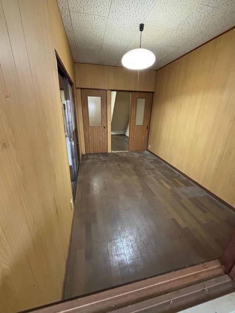 1947 8DK House in Kainan, Wakayama with High Yield Potential - Thumbnail 4