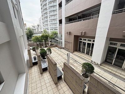 2LDK Apartment for Sale in Shinjuku, Tokyo - 64.64 sqm - Thumbnail 3